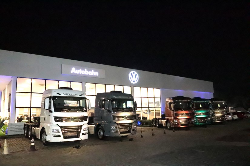 Autobahn Caminhoes e Onibus realiza Encontro de Gigantes